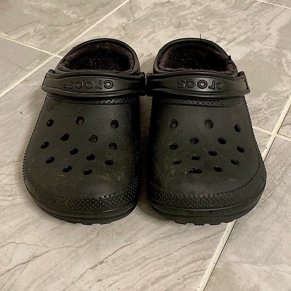 Black Fluffy Crocs - Picture 1 of 2